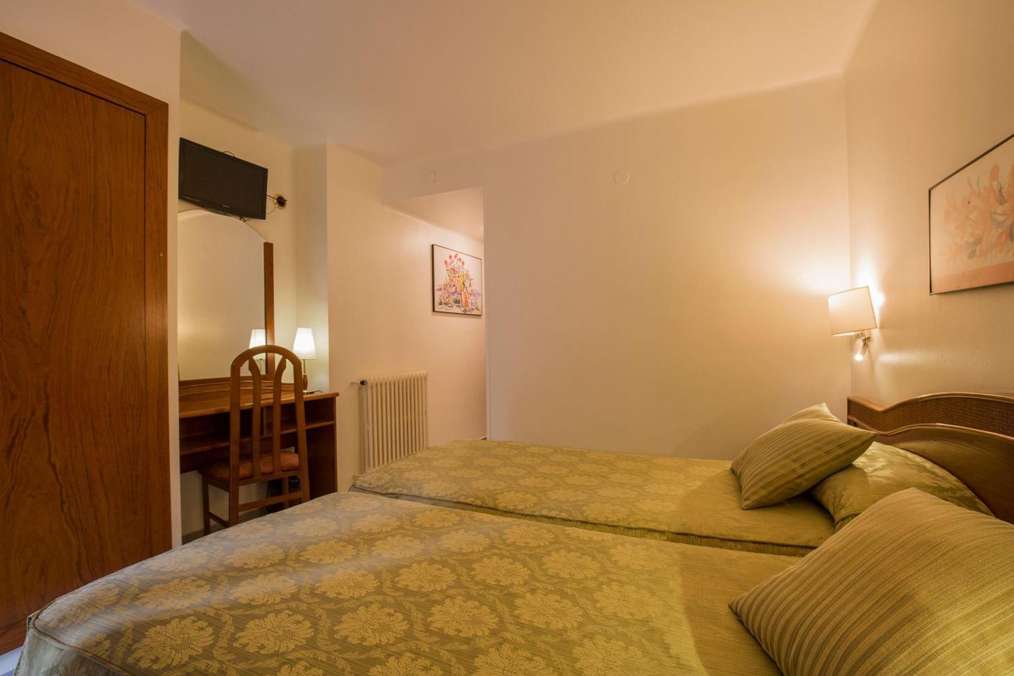 Hotel Cervol Andorra la Vella Room photo