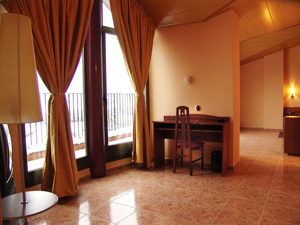 Hotel Cervol Andorra la Vella Room photo